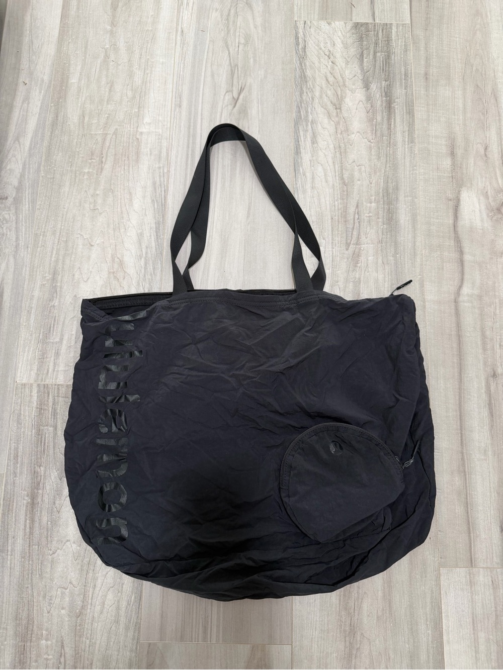 Lululemon tote bag